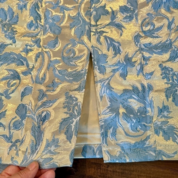 FATE, NWT, BLUE FLORAL, JACQUARD MIDI DRESS. ADJUSTABLE STRAPS. SIZE L - Picture 7 of 11